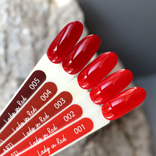 Лак для ногтей Komilfo ArtiLux Lady in Red 003 (classic red, эмаль), 8 мл 8